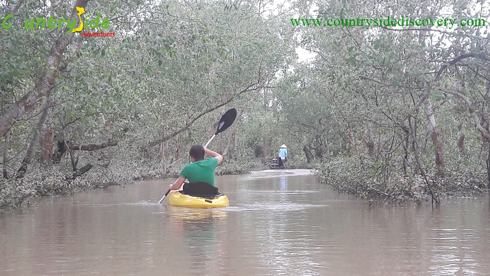EXPLORE MEKONG RIVER BY KAYAK & BOAT -03 DAYS EXPLORE MEKONG RIVER BY KAYAK & BOAT -03 DAYS
