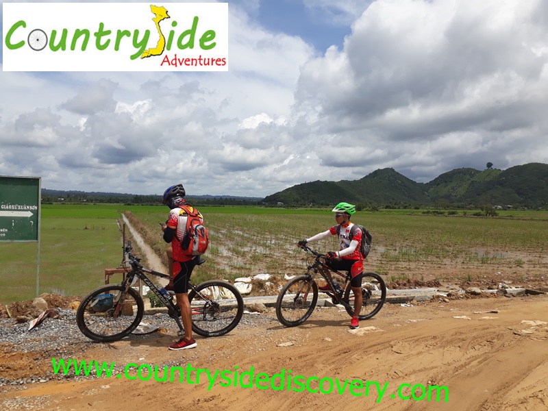 VIETNAM CYCLING: SAIGON – NAM CAT TIEN – DALAT – NHATRANG – 04 DAYS