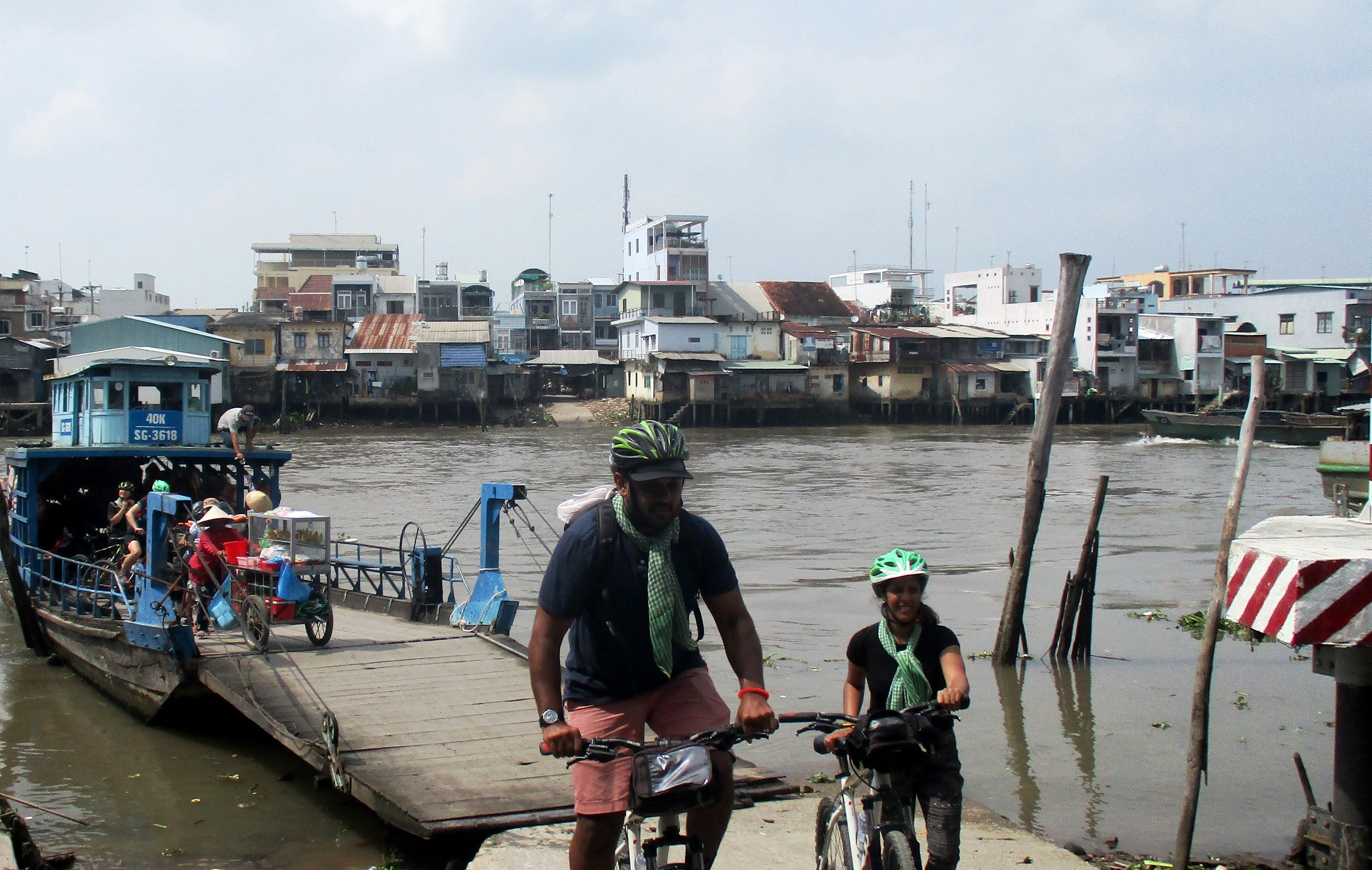 MEKONG DELTA HOMESTAY BY KAYAK AND BIKE:02 DAYS ACTIVITIES