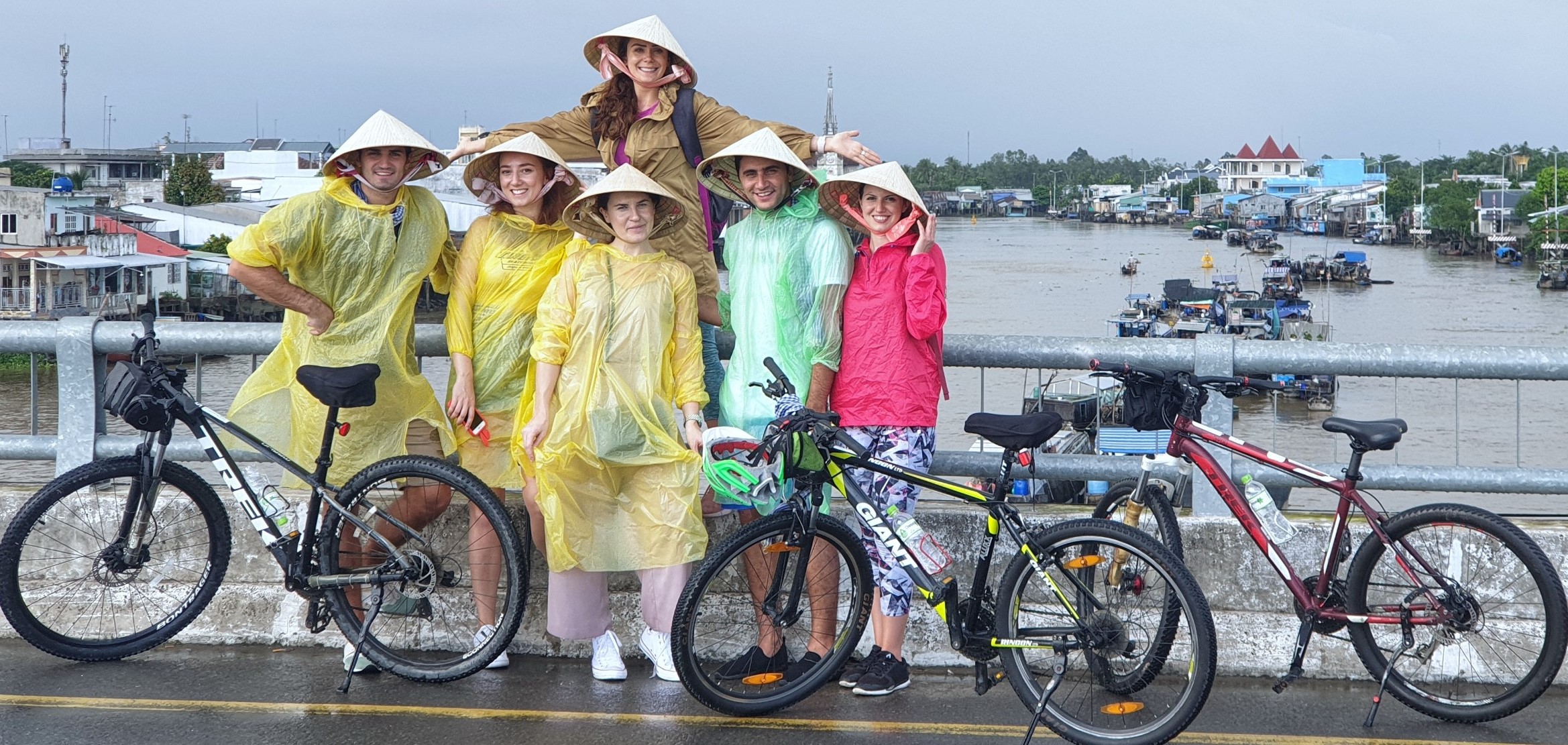 EXPERIENCE MEKONG DELTA BY KAYAK & BIKE FULL DAY ACTIVITIES